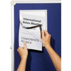 Durable Inforahmen 4968-23 Duraframe Grip, A4, Rückseite Klett, Silber -Durable 6f18a8d9690a5dcf8a28d25bfd37b468845e180a inforahmen durable 4968 23 duraframe grip a4